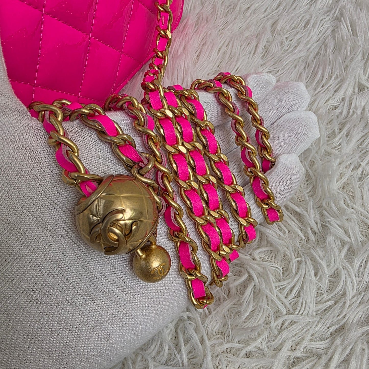Chanel Hot Pink Quilted Leather Vanity Chain Shoulder Bag (Pre-Owned)