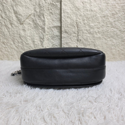 Chanel Black Quilted Leather Top Handle Chain Shoulder Bag (Pre-Owned)