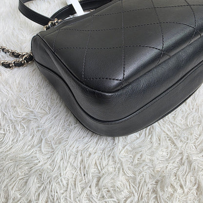 Chanel Black Quilted Leather Top Handle Chain Shoulder Bag (Pre-Owned)