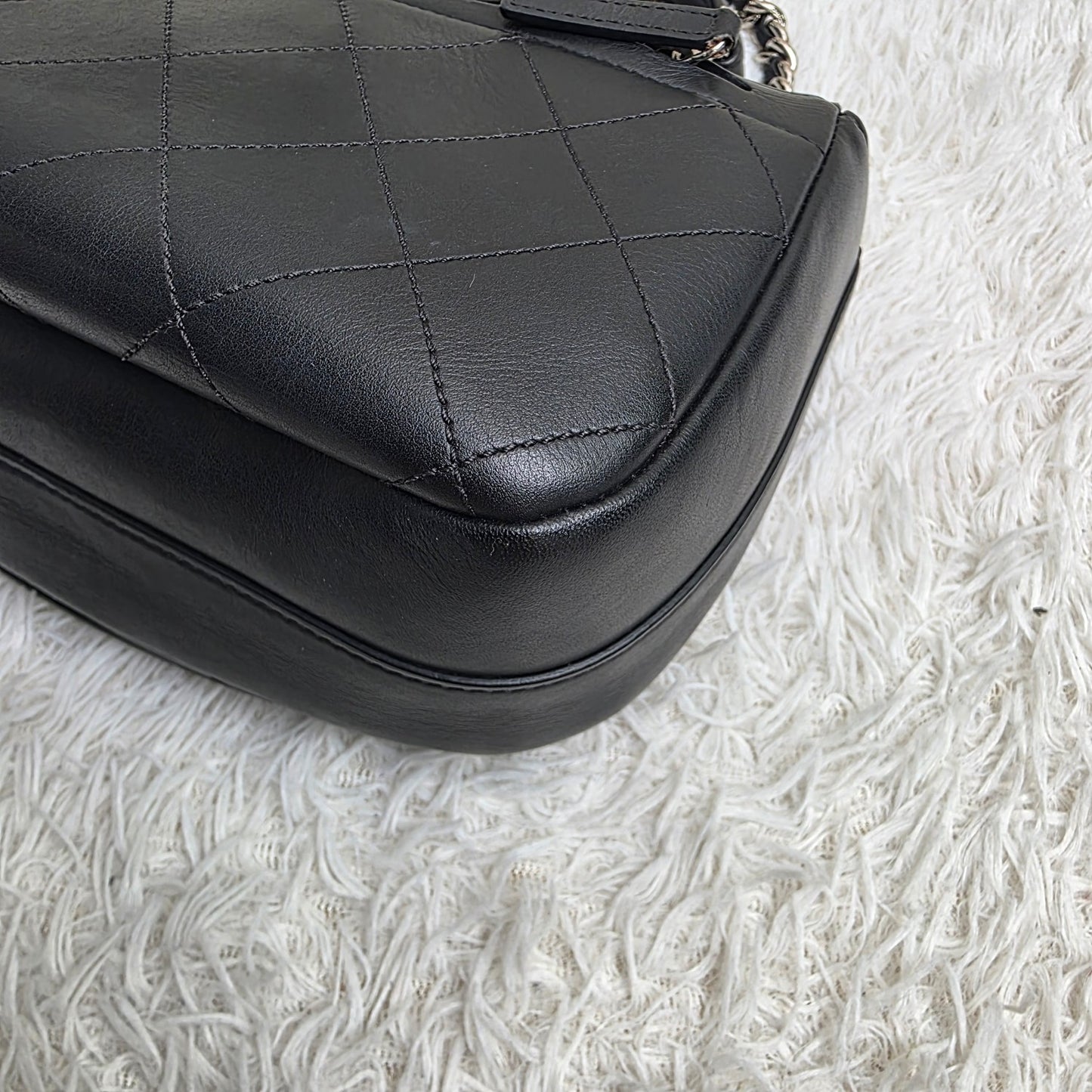 Chanel Black Quilted Leather Top Handle Chain Shoulder Bag (Pre-Owned)