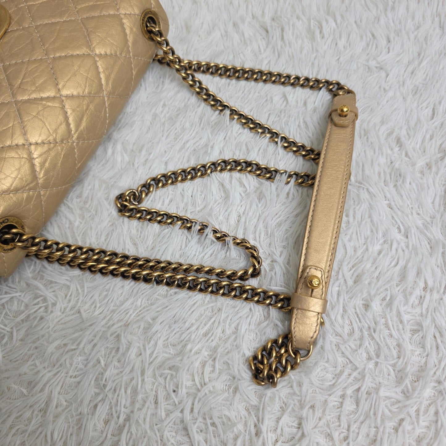 Chanel Gold Metallic Quilted Leather Chain Shoulder Bag (Pre-Owned)
