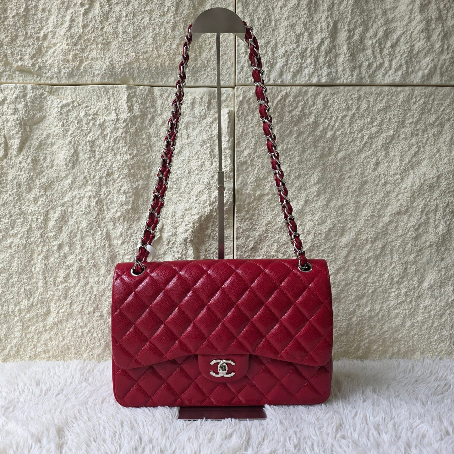 Chanel Red Quilted Caviar Leather Classic Flap Shoulder Bag (Pre-Owned)