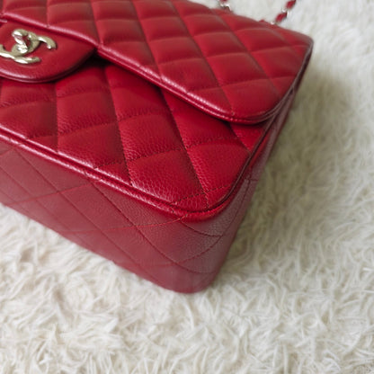 Chanel Red Quilted Caviar Leather Classic Flap Shoulder Bag (Pre-Owned)