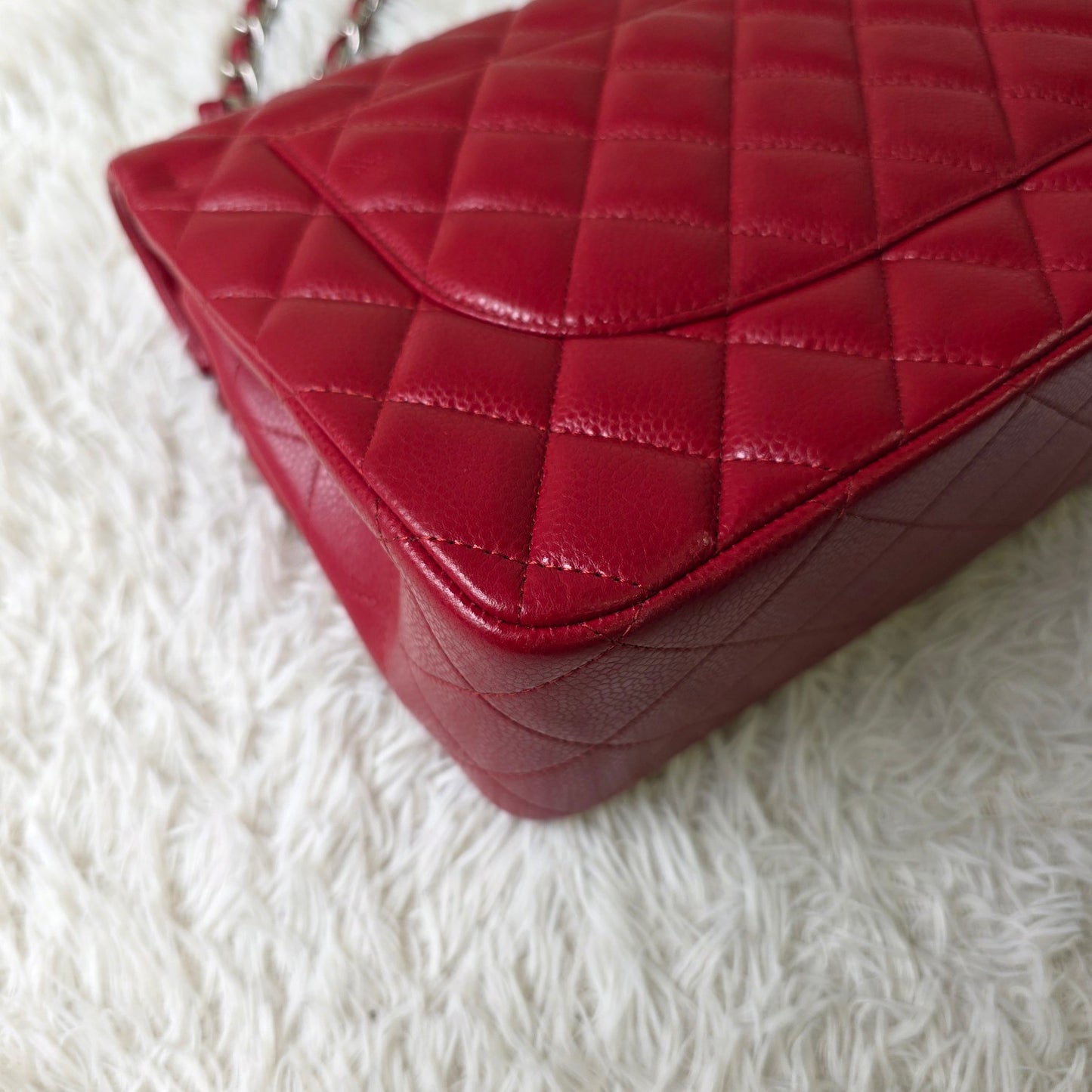 Chanel Red Quilted Caviar Leather Classic Flap Shoulder Bag (Pre-Owned)