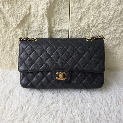 Chanel Black Quilted Caviar Leather Classic Flap Shoulder Bag (Pre-Owned)