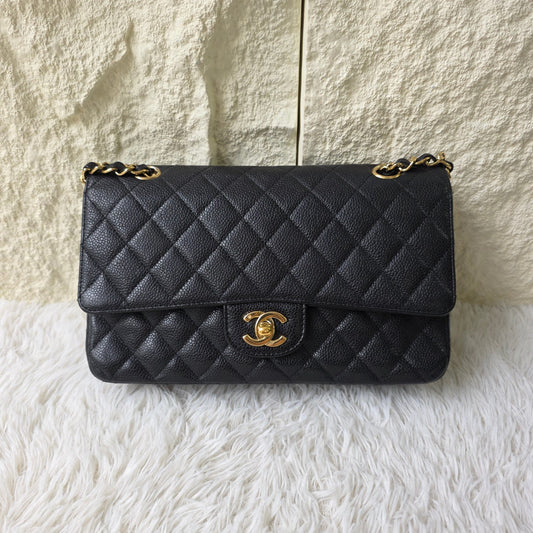 Chanel Black Quilted Caviar Leather Classic Flap Shoulder Bag (Pre-Owned)