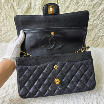 Chanel Black Quilted Caviar Leather Classic Flap Shoulder Bag (Pre-Owned)