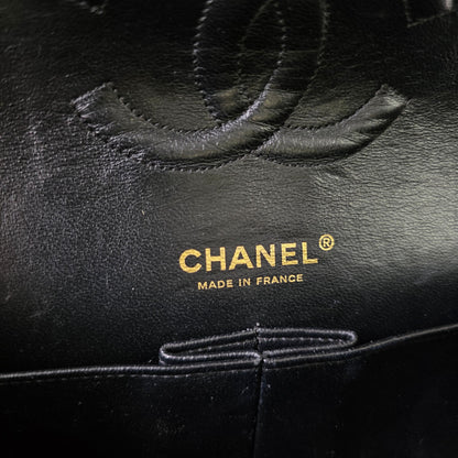 Chanel Black Quilted Caviar Leather Classic Flap Shoulder Bag (Pre-Owned)