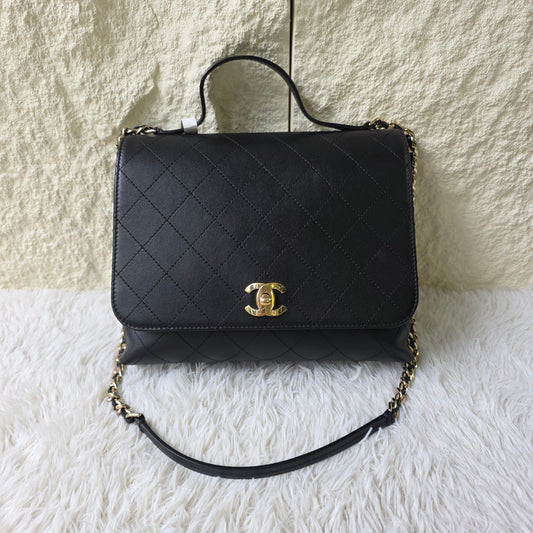 Chanel Black Quilted Leather Top Handle Chain Shoulder Bag (Pre-Owned)