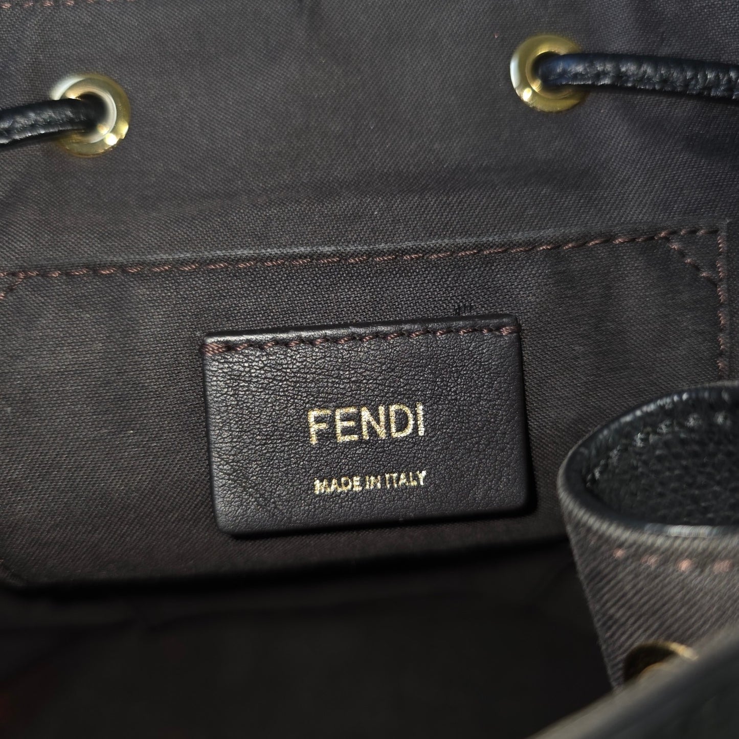 Fendi Black Leather Backpack (Pre-Owned)