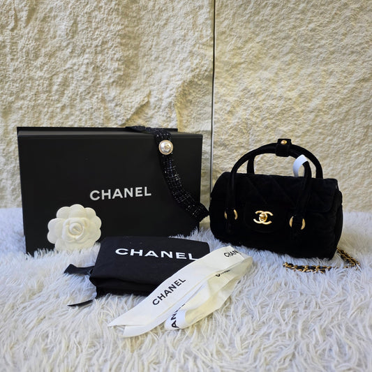 Chanel Black Velvet Quilted Top Handle Flap Bag (Pre-Owned)