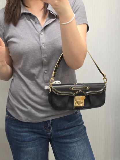 1 Louis Vuitton Suhali Le Fabuleux Shoulder Bag (Pre-Owned)