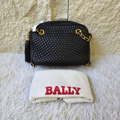 1 Bally Quilted Leather Chain Shoulder Bag (Pre-Owned)