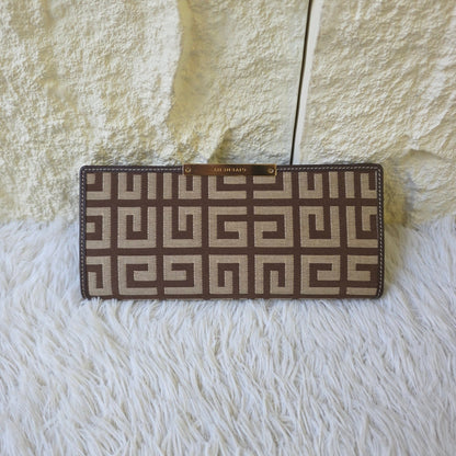 1 Givenchy 4G Canvas Clutch Bag (Pre-Owned)