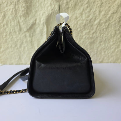 Chanel Diagonal Quilted Leather Chain Shoulder Bag (Pre-Owned)
