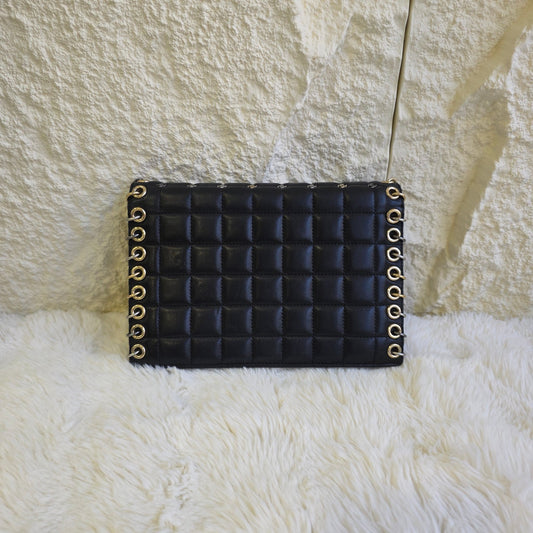 Chanel CC Logo Quilted Chain Shoulder Bag (Pre-Owned)
