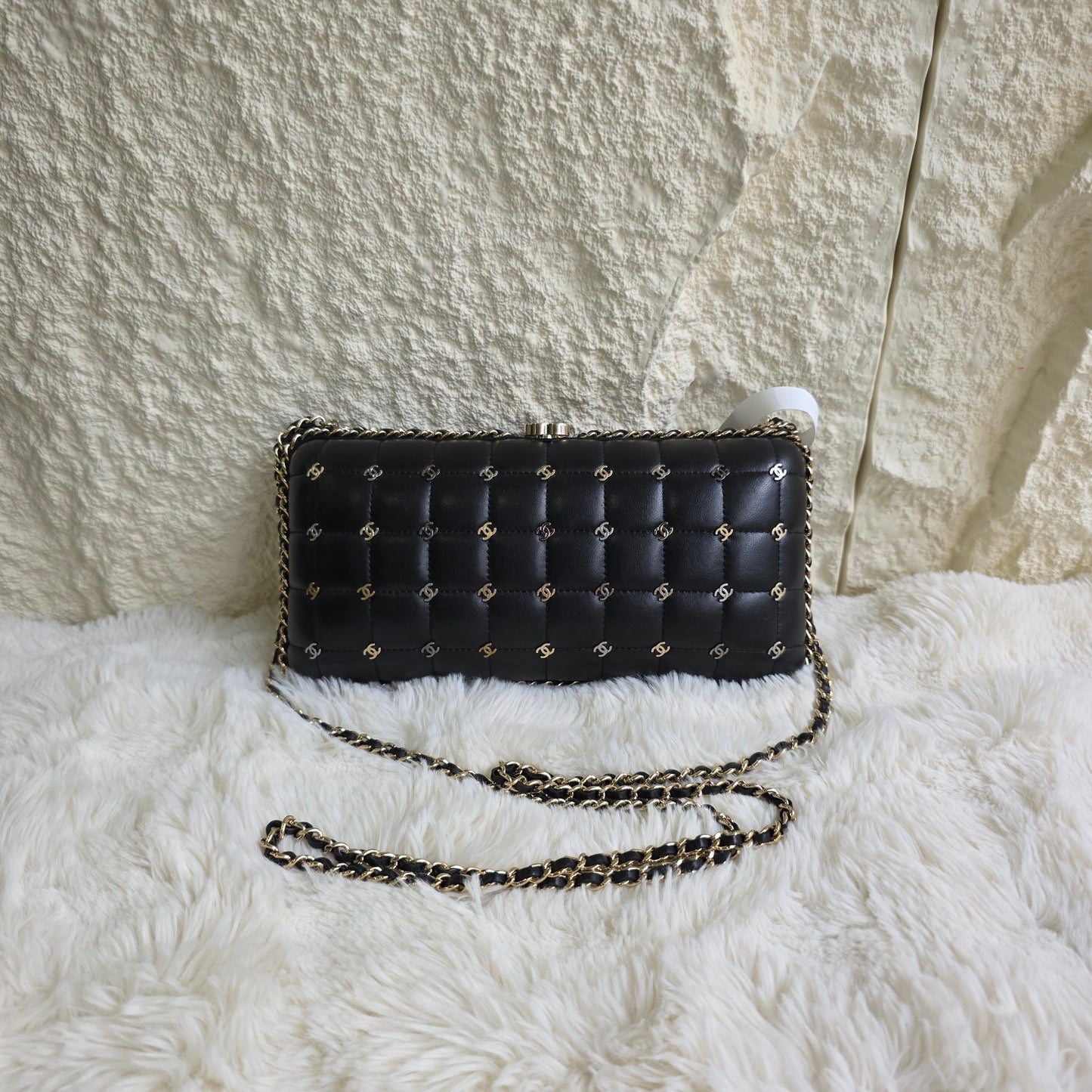 Chanel CC Logo Quilted Chain Shoulder Bag (Pre-Owned)