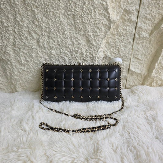 Chanel CC Logo Quilted Chain Shoulder Bag (Pre-Owned)