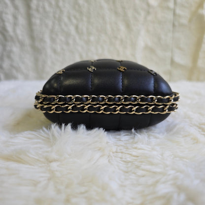 Chanel CC Logo Quilted Chain Shoulder Bag (Pre-Owned)