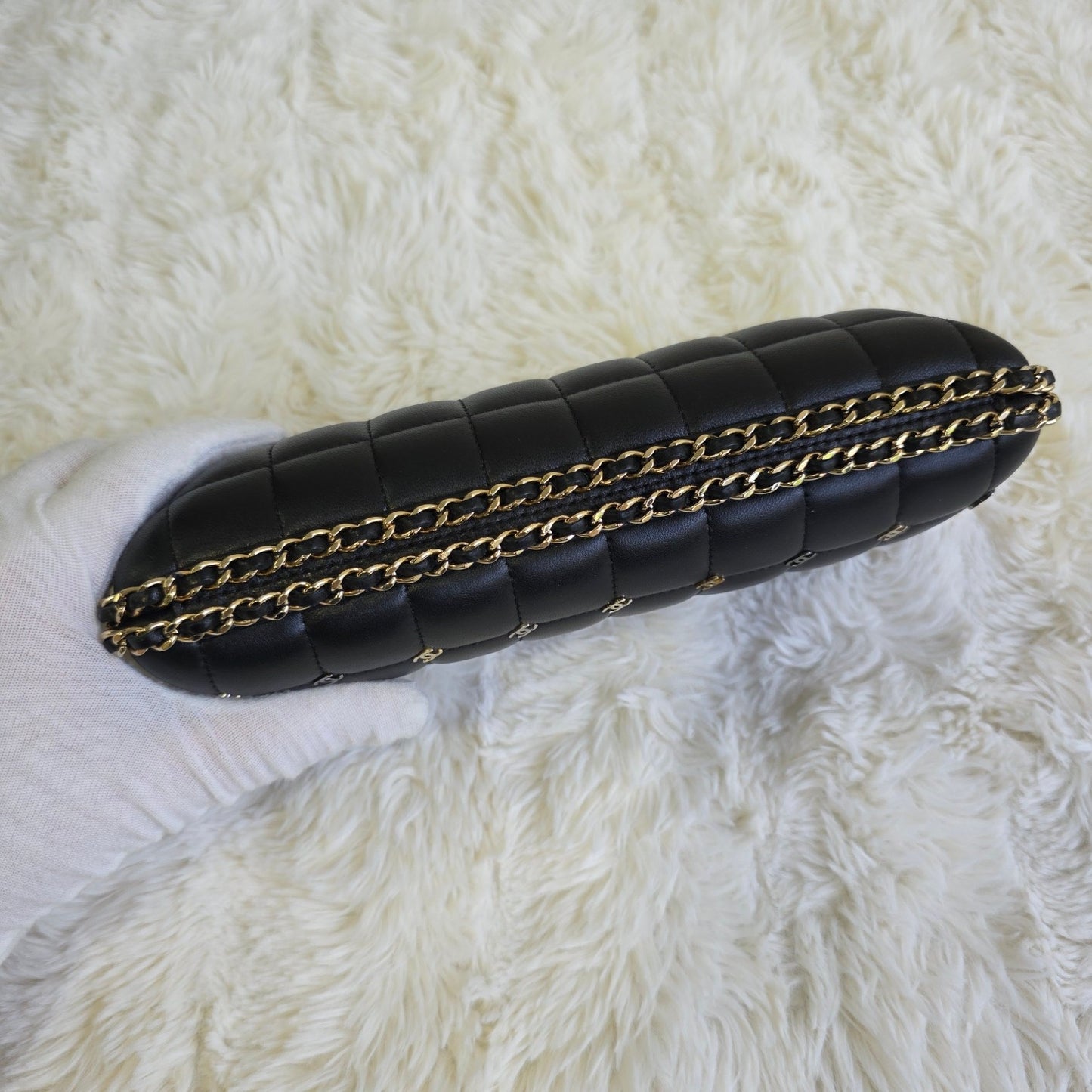 Chanel CC Logo Quilted Chain Shoulder Bag (Pre-Owned)