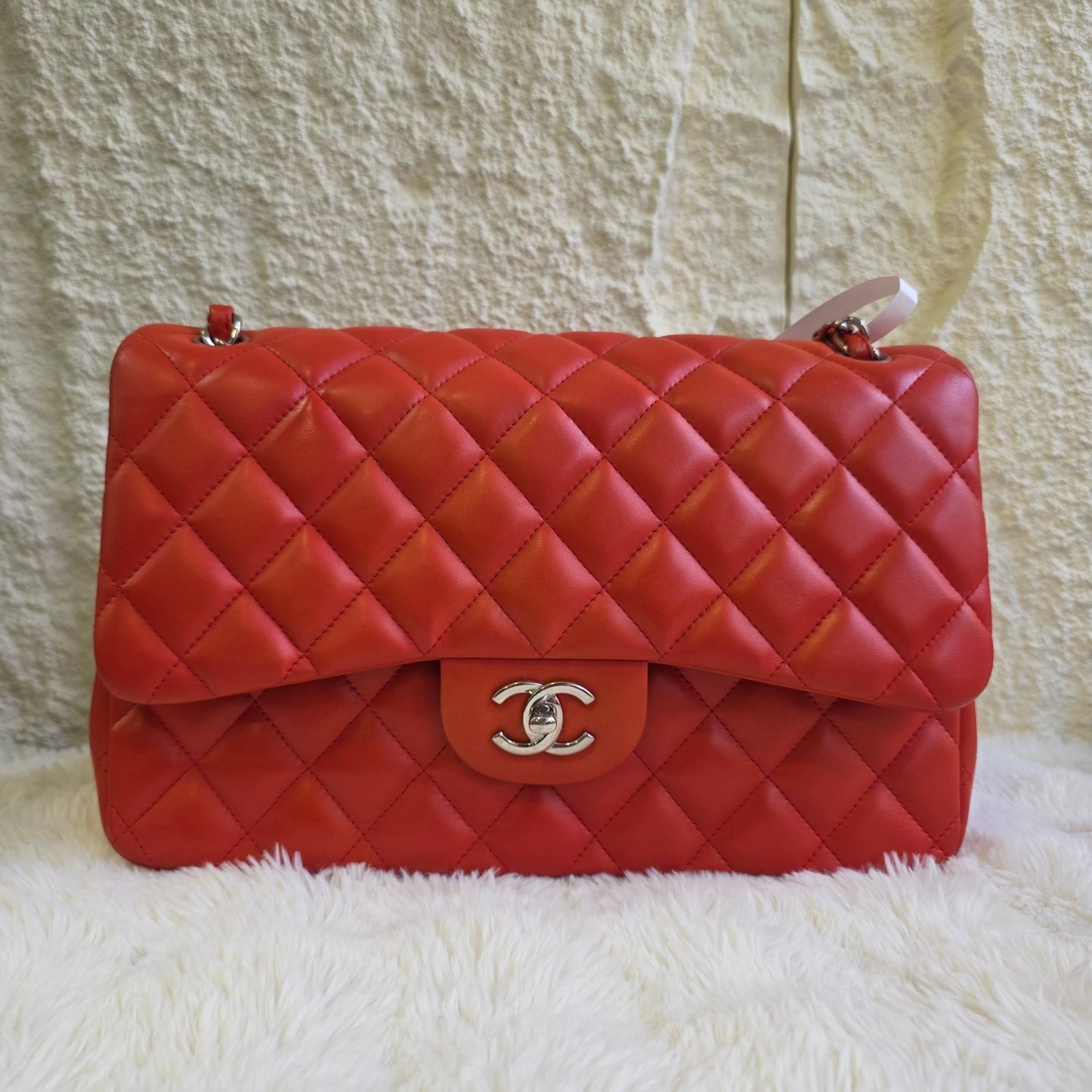 Chanel Classic Quilted Leather Double Flap Bag (Pre-Owned)