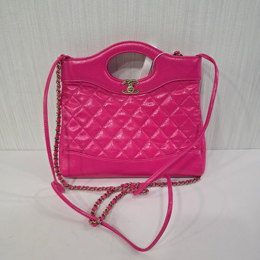 Chanel Quilted Leather Cut-Out Handle Chain Shoulder Bag (Pre-Owned)