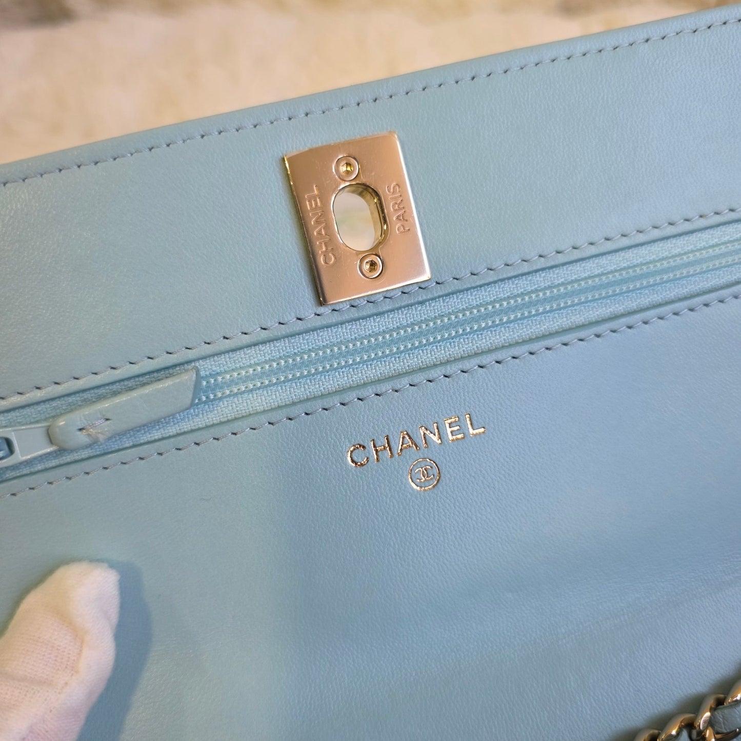 Chanel Quilted Leather Wallet on Chain Bag (Pre-Owned)