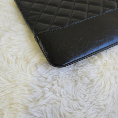 Chanel Quilted Leather Zip Pouch Clutch Bag (Pre-Owned)