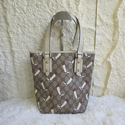 Gucci GG Supreme Tote Bag (Pre-Owned)