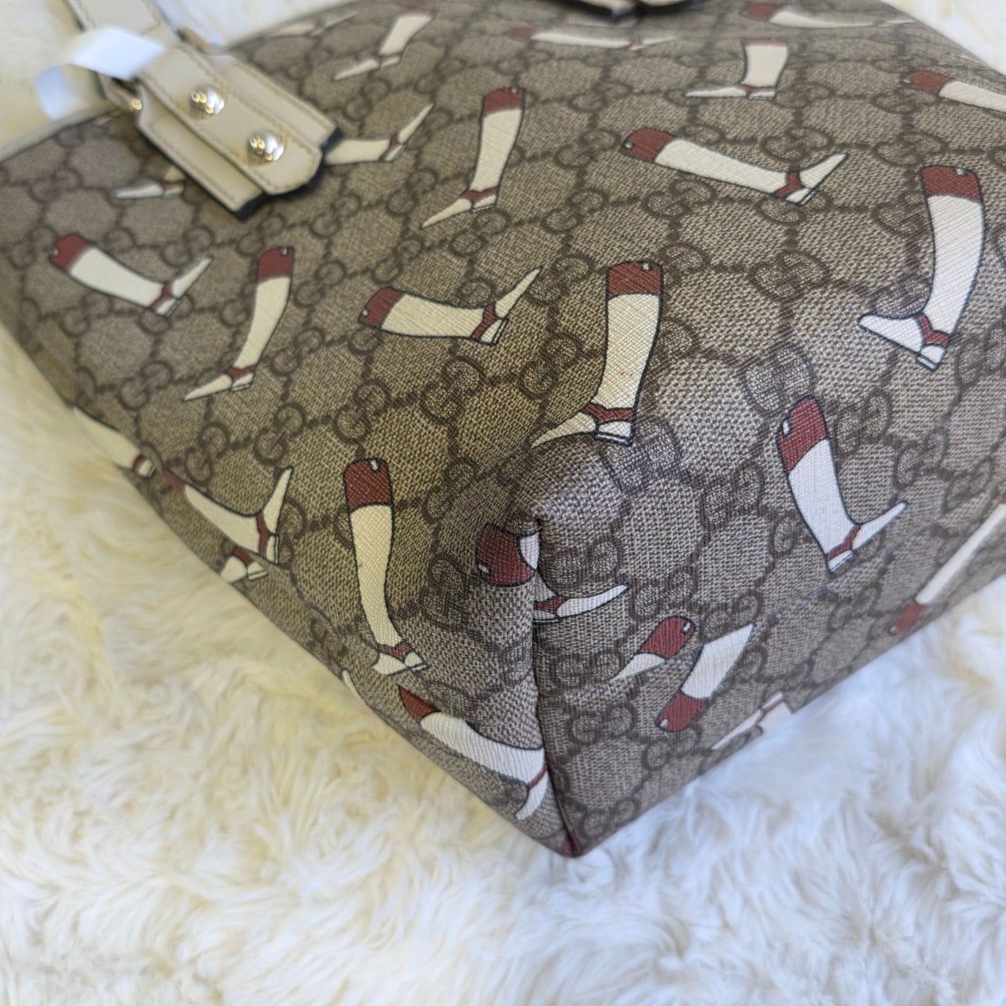 Gucci GG Supreme Tote Bag (Pre-Owned)