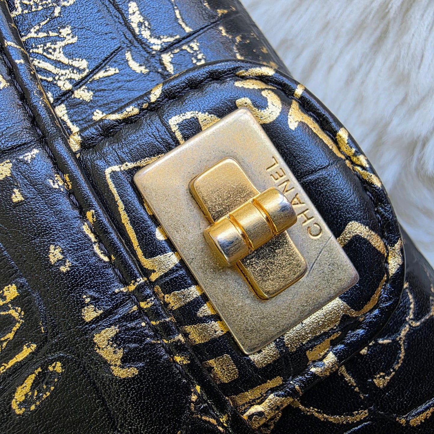 Chanel Reissue 2.55 Graffiti Leather Long Wallet (Pre-Owned)