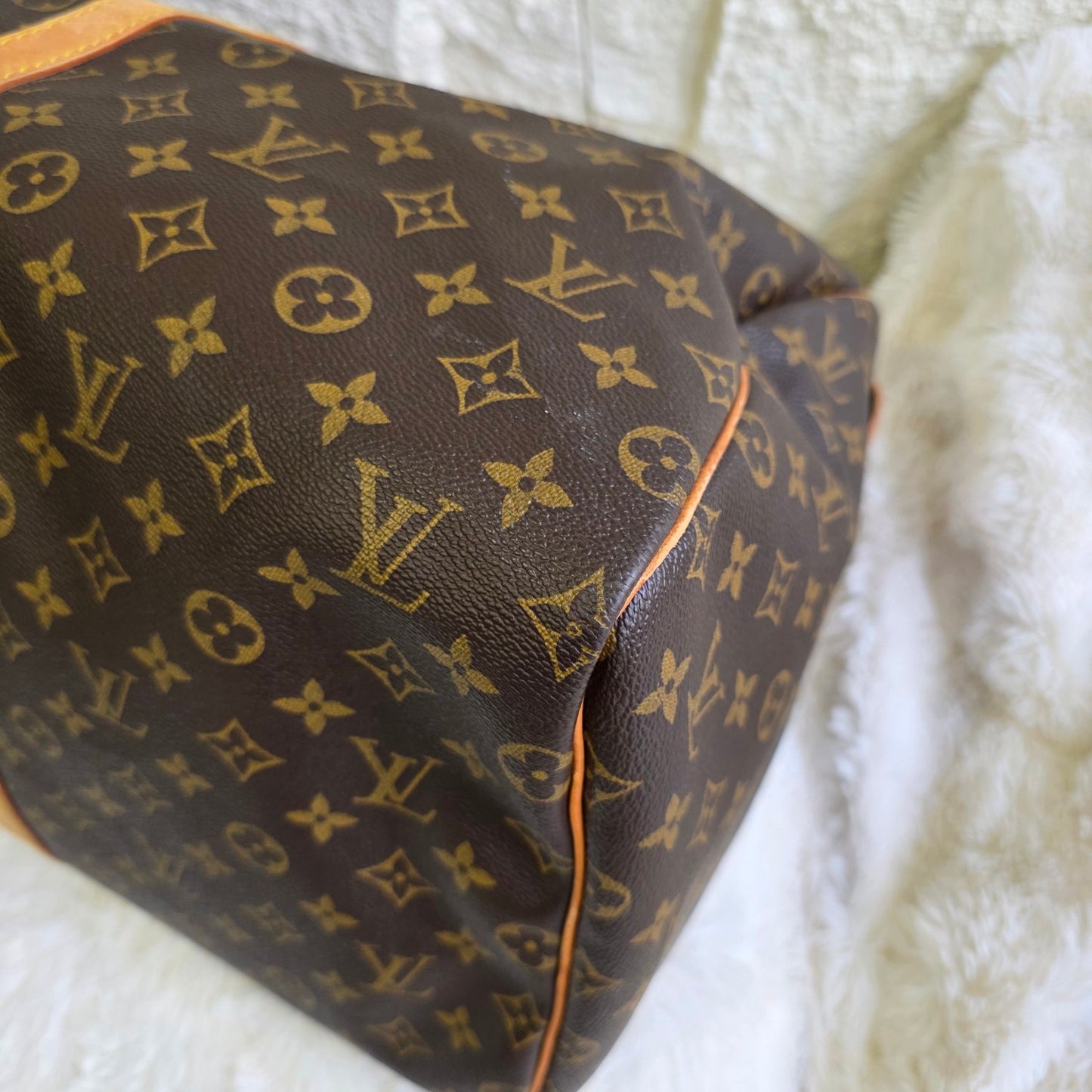 Louis Vuitton Monogram Keepall Travel Bag (Pre-Owned)