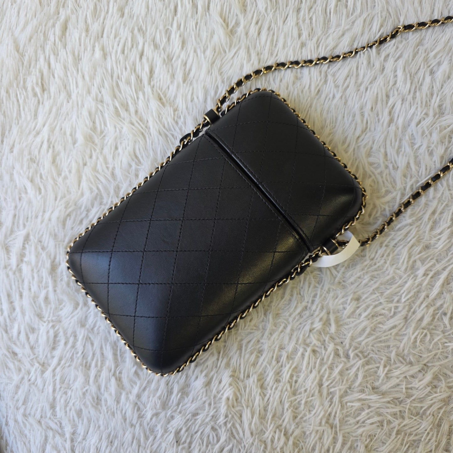 Chanel Quilted Leather Phone Holder Chain Bag (Pre-Owned)