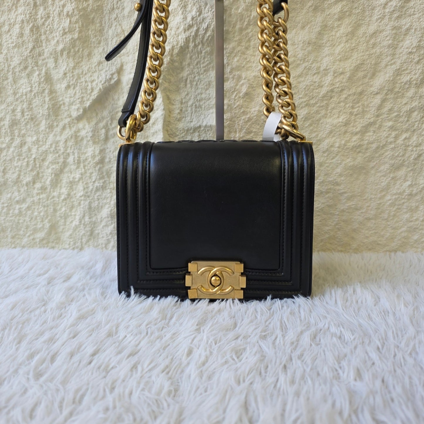 Chanel Boy Quilted Leather Chain Shoulder Bag (Pre-Owned)