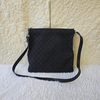 Gucci GG Canvas Crossbody Bag (Pre-Owned)