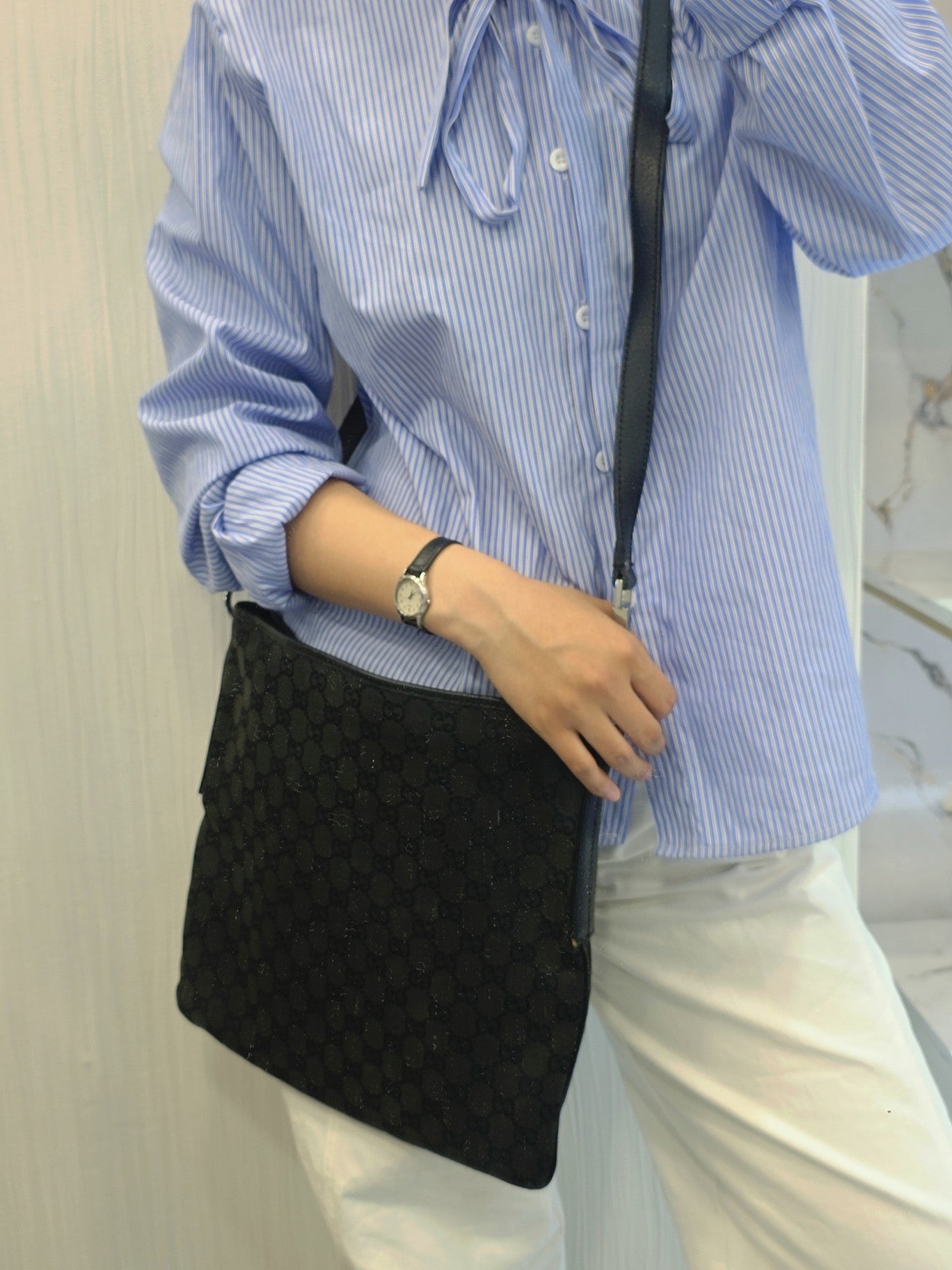 Gucci GG Canvas Crossbody Bag (Pre-Owned)