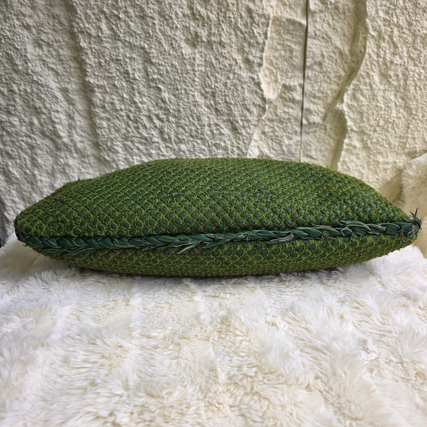 Bottega Veneta Intrecciato Leather Shoulder Bag (Pre-Owned)
