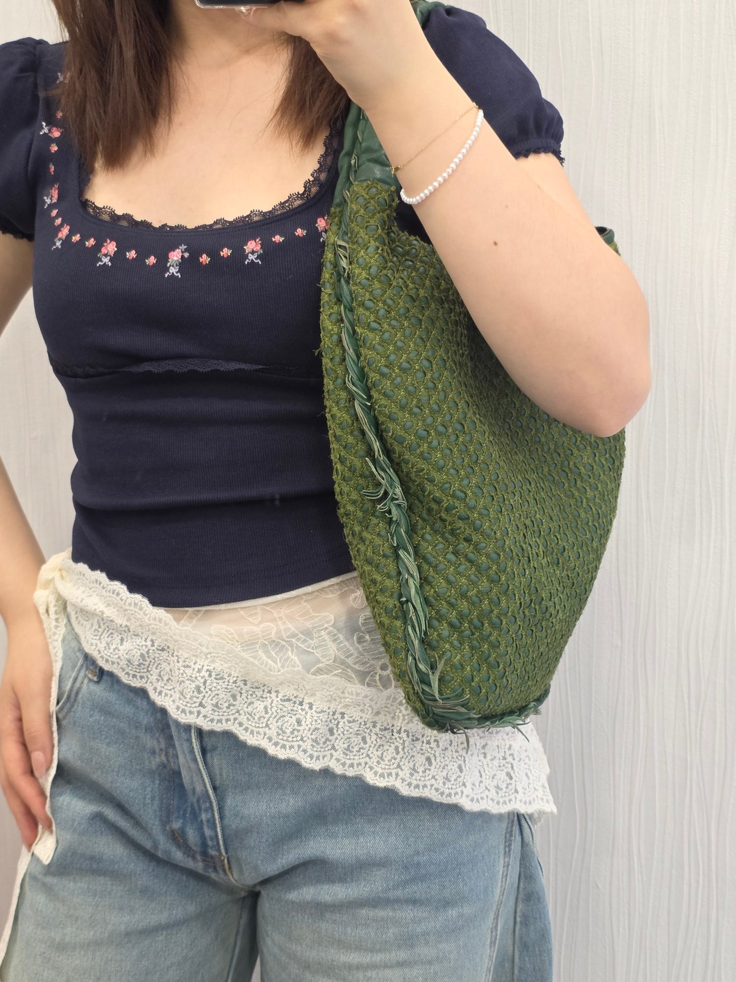 Bottega Veneta Intrecciato Leather Shoulder Bag (Pre-Owned)