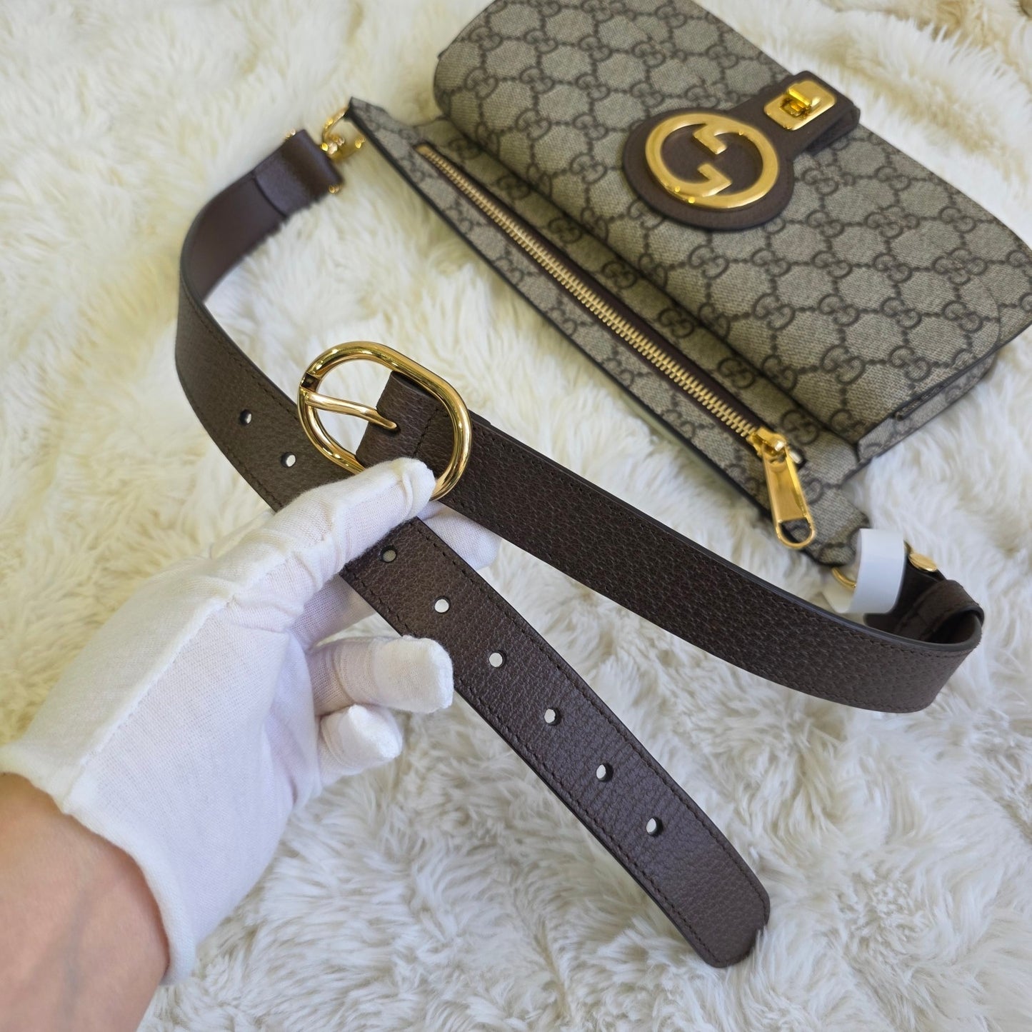 Gucci GG Canvas Shoulder Bag (Pre-Owned)