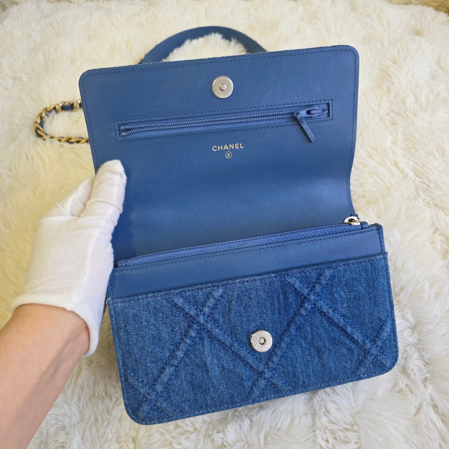 Chanel Denim 19 Chain Wallet Bag (Pre-Owned)