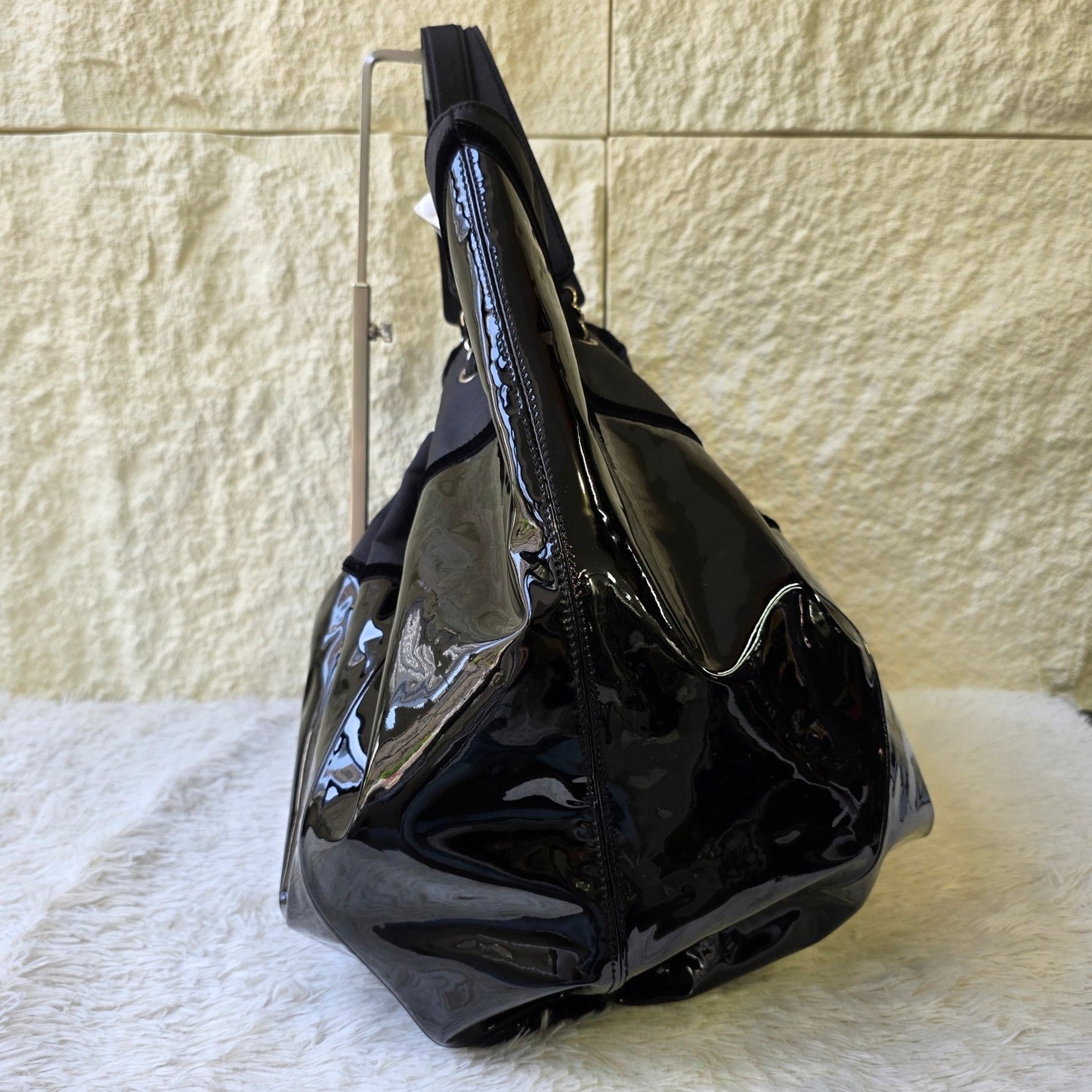 Chanel Patent CC Coco Cabas Tote Bag (Pre-Owned)