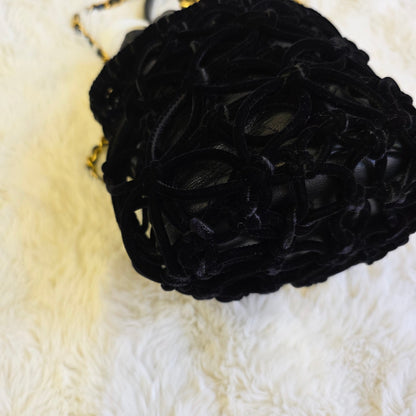 Chanel Quilted Leather Drawstring Bucket Bag (Pre-Owned)