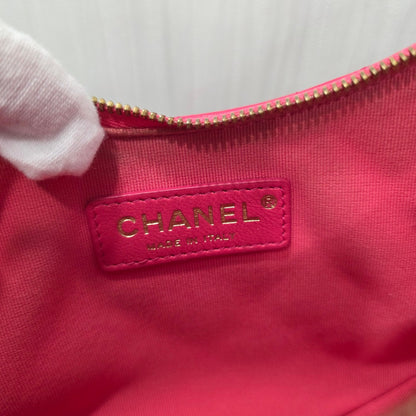 Chanel Quilted Leather Half Moon Shoulder Bag (Pre-Owned)