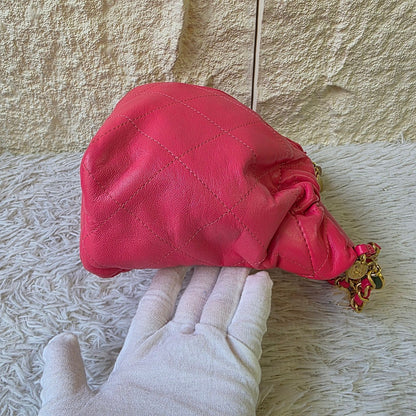 Chanel Quilted Leather Drawstring Bucket Bag (Pre-Owned)