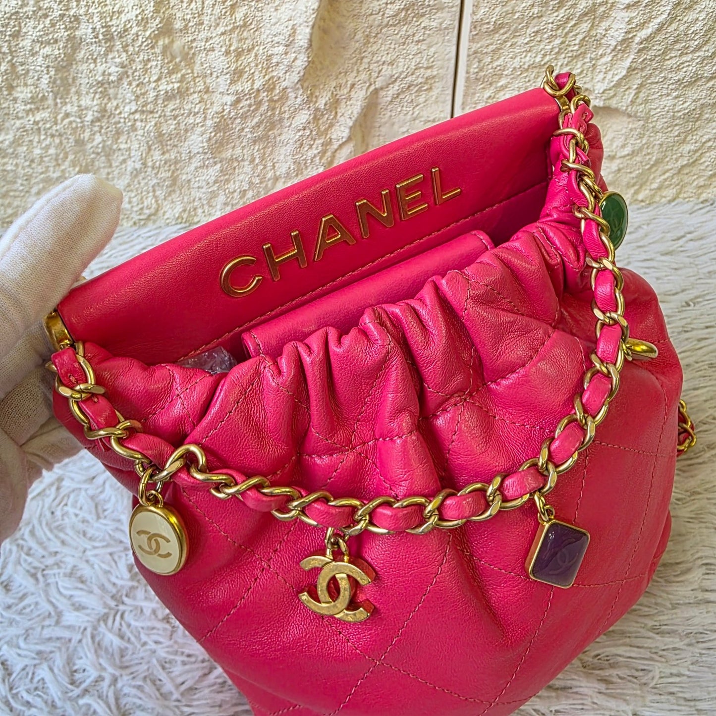 Chanel Quilted Leather Drawstring Bucket Bag (Pre-Owned)