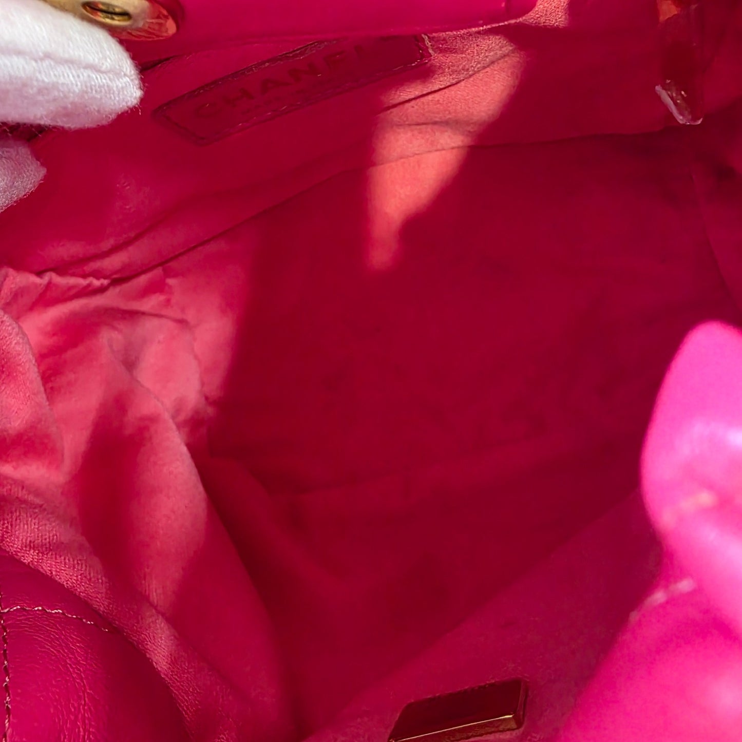 Chanel Quilted Leather Drawstring Bucket Bag (Pre-Owned)