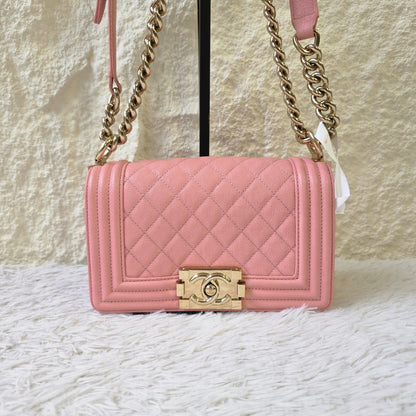 Chanel Boy Quilted Leather Chain Bag (Pre-Owned)
