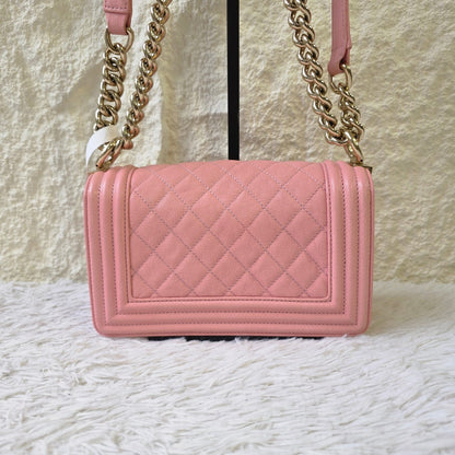 Chanel Boy Quilted Leather Chain Bag (Pre-Owned)