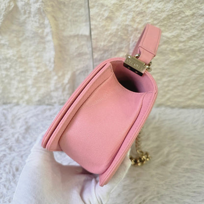 Chanel Boy Quilted Leather Chain Bag (Pre-Owned)
