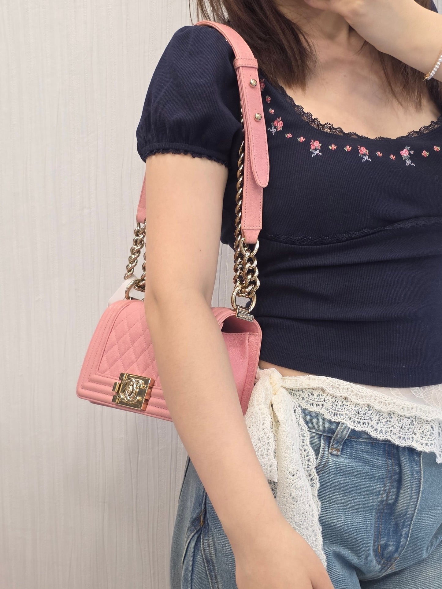 Chanel Boy Quilted Leather Chain Bag (Pre-Owned)